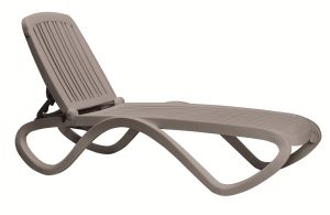 moderen in kvaliteten ležalnik Tropico Nardi